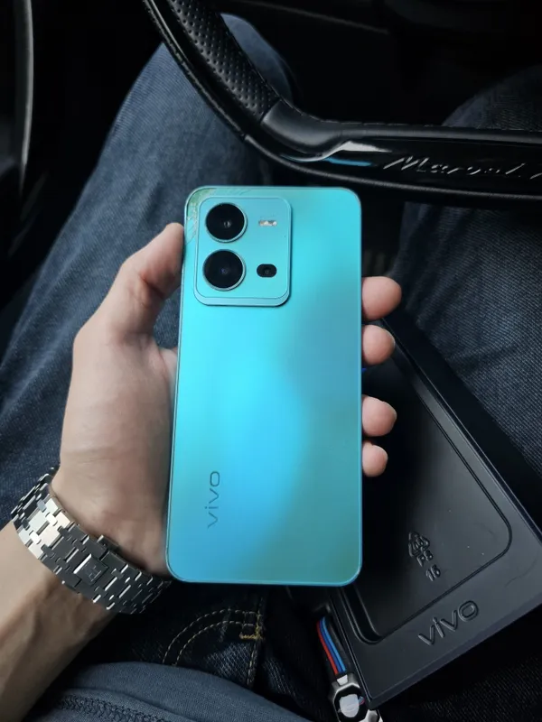 Продаю Vivo V25 256гб в хорошем состоянии — фото 3