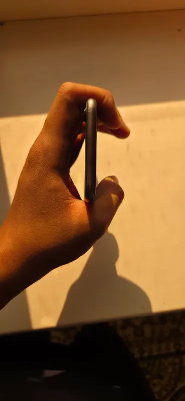 iPhone 8 sim oqimidi 4