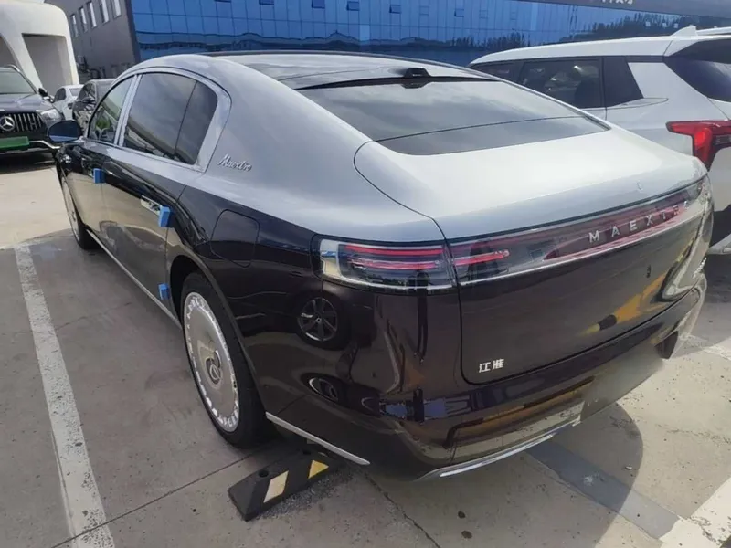 Hima S800 Range-Extended Starlight Executive Edition, 4 Seats — фото 2