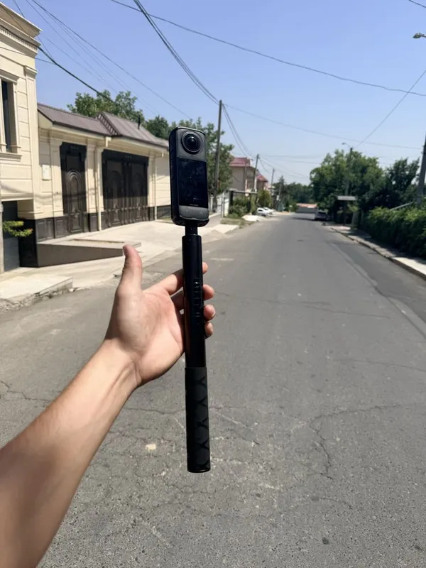 Insta x4 Holati yaxhsi Ekranida treshina bor 1