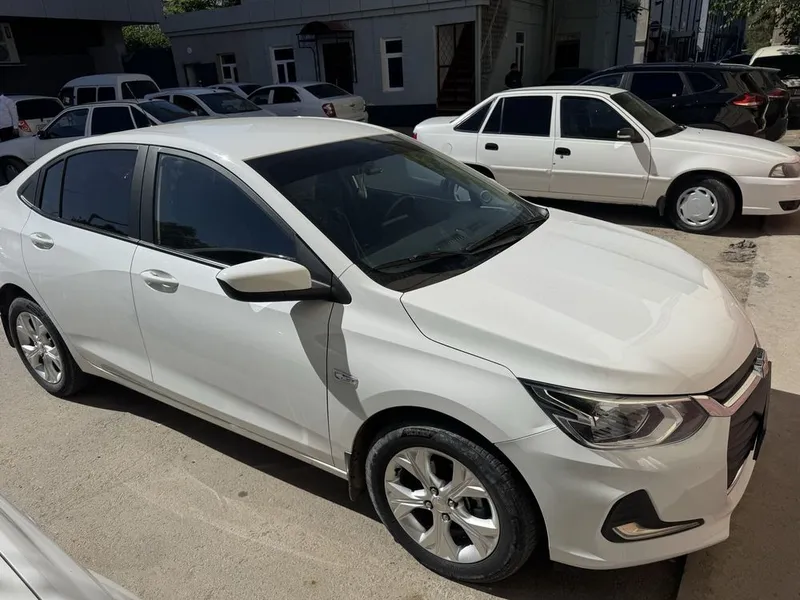 chevrolet onix 2023