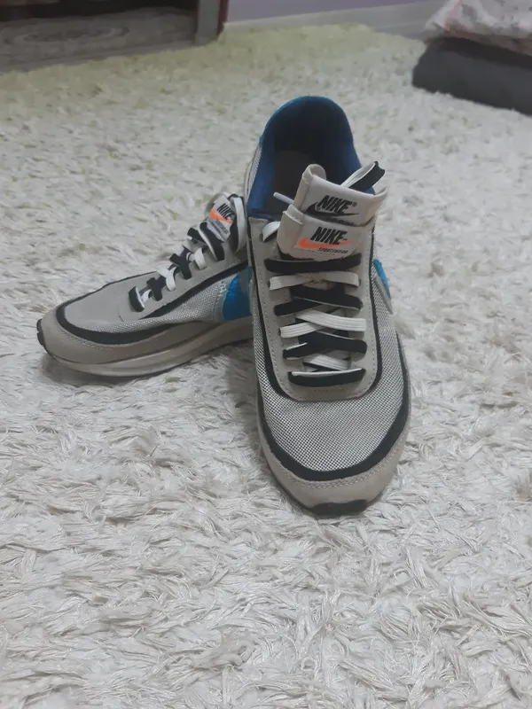 Продаются оригинальные Nike Saccai