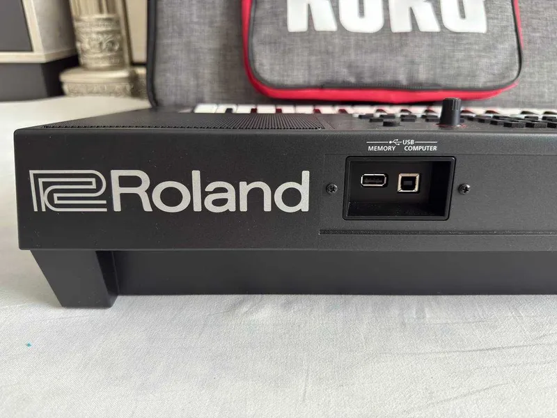 Roland E-A7 Sintezator Yangi 4 Roland E-A7 Sintezator Yangi 4