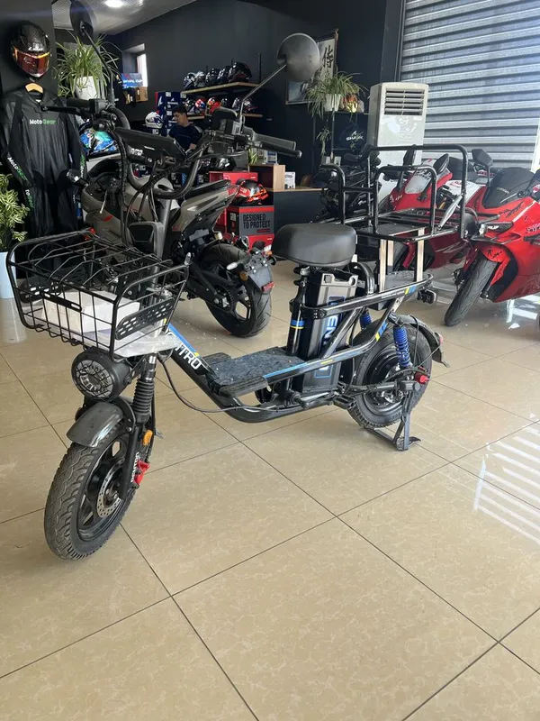 Monstr drongo electro velik Drongo monster elektro skuter Monstr drongo electro velik Drongo monster elektro skuter