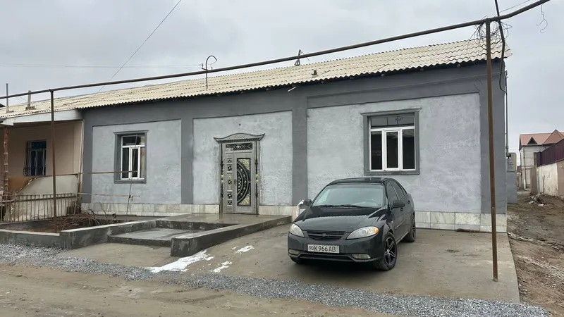 Ховли жой сотилади 420 кв