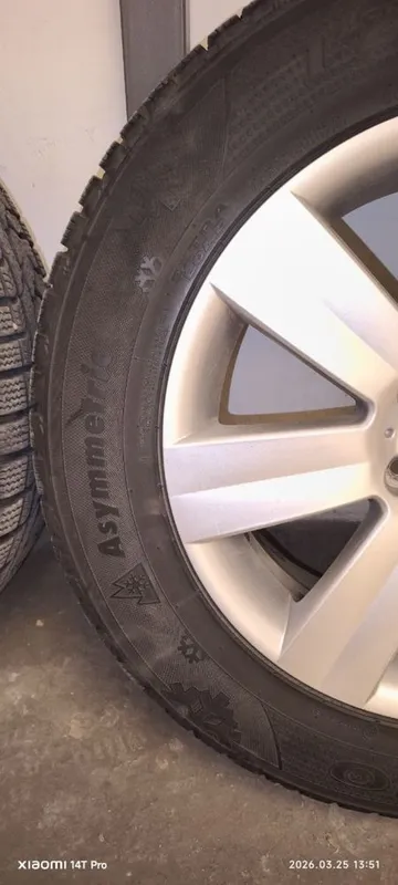Резина зимняя с Дисками Kumho 235/60 R18 3 Резина зимняя с Дисками Kumho 235/60 R18 3