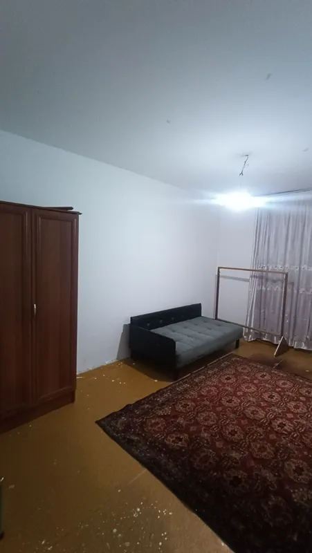 Тинчлик метро Версал Туйхона 2/5/5 60м²Арендага берилади — фото 1