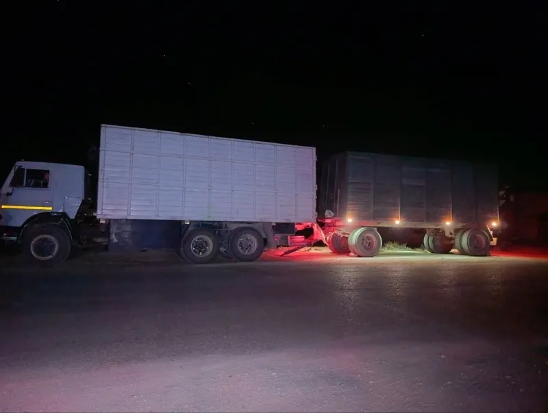 Kamaz pritsep sotiladi Qashqadaryo viloyati Koson tumanida Kamaz pritsep sotiladi Qashqadaryo viloyati Koson tumanida