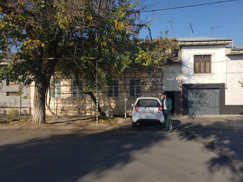 Уй-жой, ховли сотилади 2