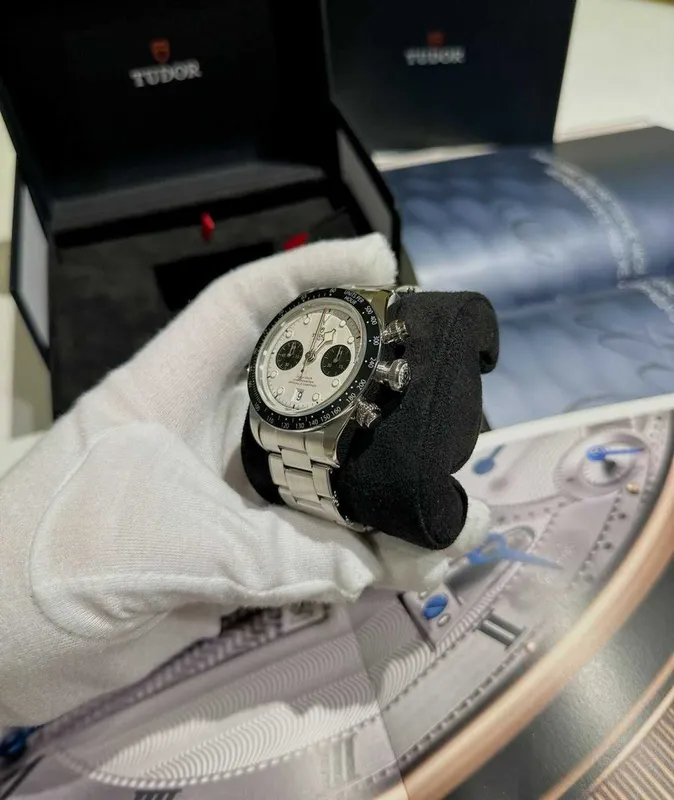 Часы Tudor Black Bay Chrono "Panda" — фото 4