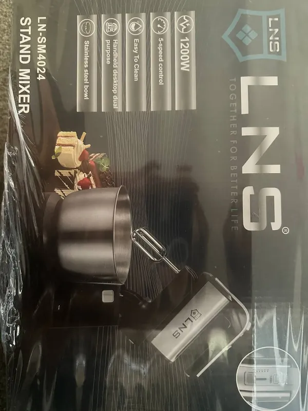 Новый, неиспользованный стационарный миксер, 1200W 2