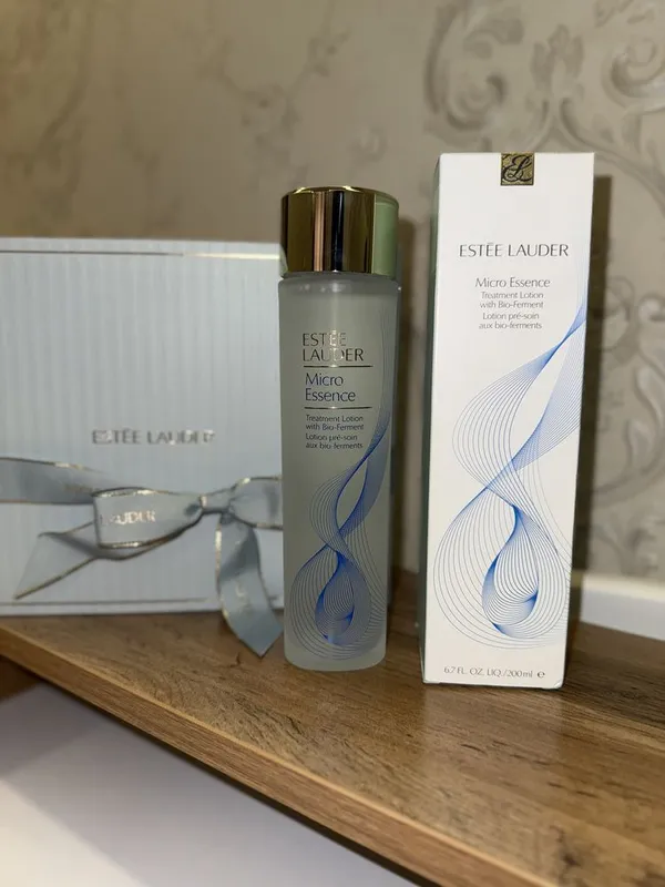 ESTÉE LAUDER Micro Essence Treatment Lotion with Bio-Ferment 1 ESTÉE LAUDER Micro Essence Treatment Lotion with Bio-Ferment 1