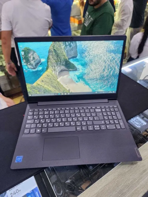 Lenovo V15 holati chotki Lenovo V15 holati chotki