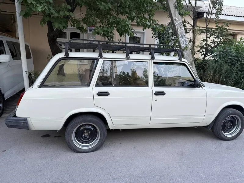 Jiguli vaz 2104 sotiladi 1 Jiguli vaz 2104 sotiladi 1