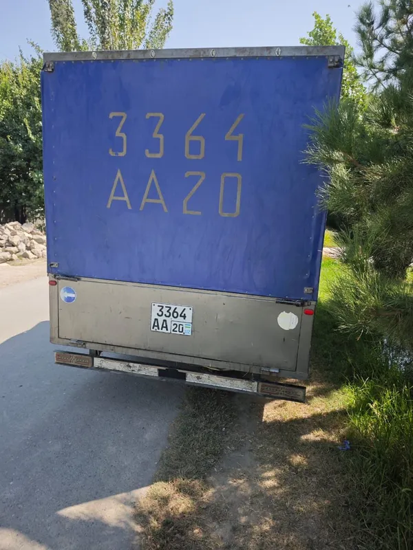 Yengil moshinalar uchun pritsep 4 Yengil moshinalar uchun pritsep 4