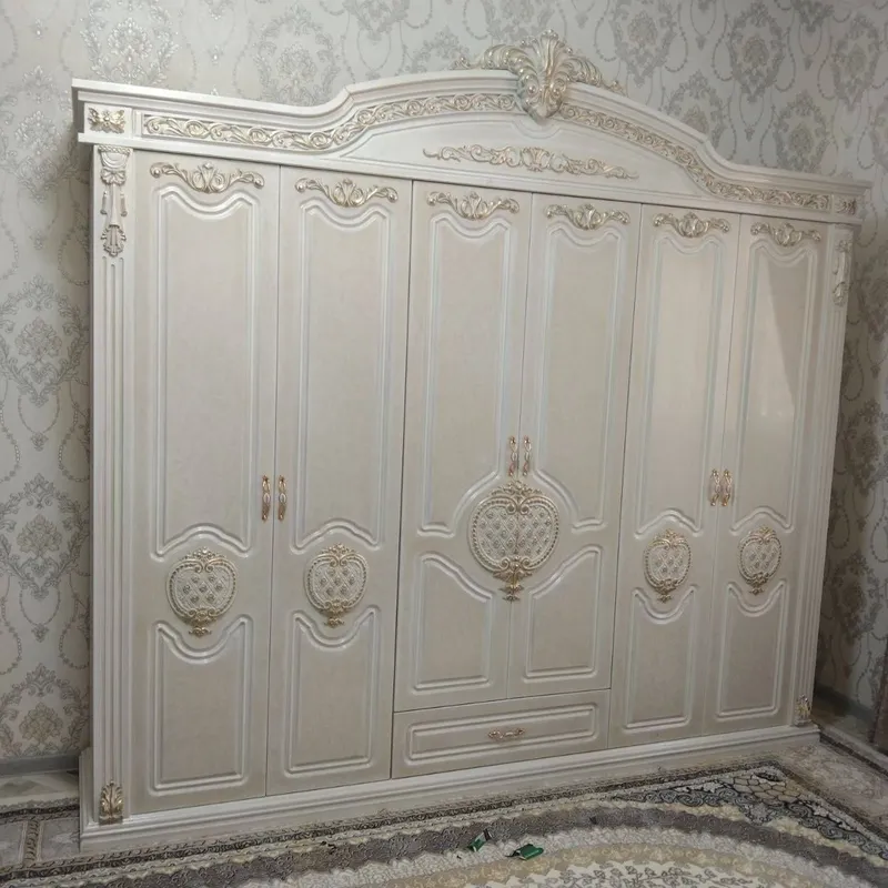Спальний гарнитур — фото 2