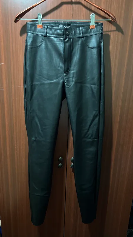Zara новые Кожаные лосины — фото 1