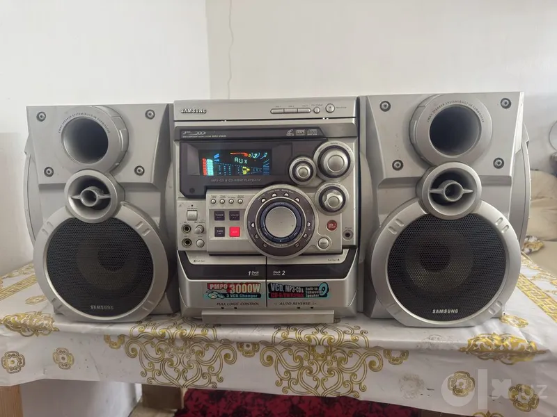 Samsung 3000w muzikalniy sentr sotiladi blutusi bo 2 Samsung 3000w muzikalniy sentr sotiladi blutusi bo 2