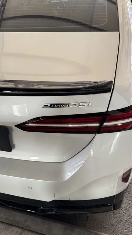 BMW i5 35L srochno 5 BMW i5 35L srochno 5