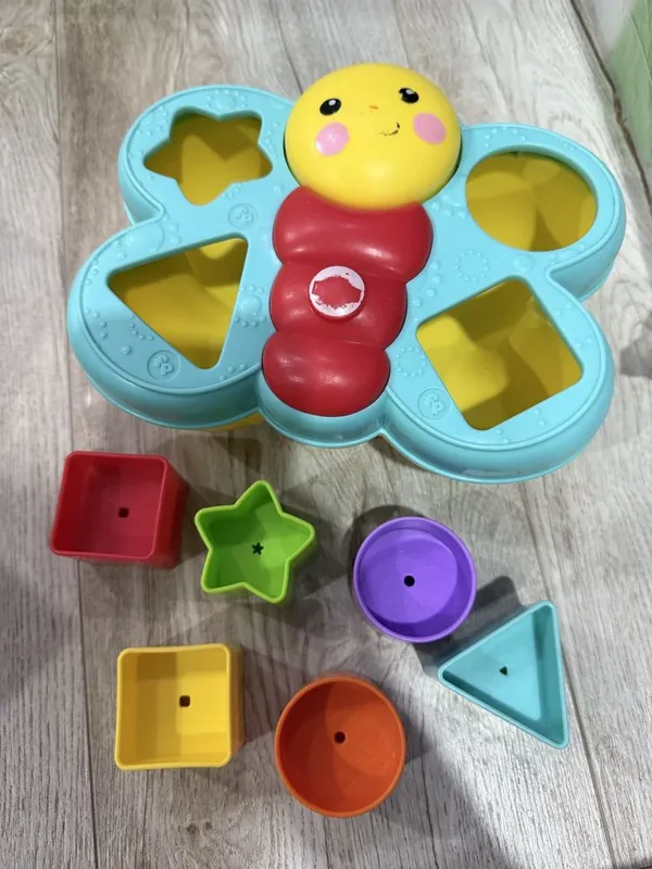 Сортер Fisher Price,развивающие игрушки для малышей в отличном состоян