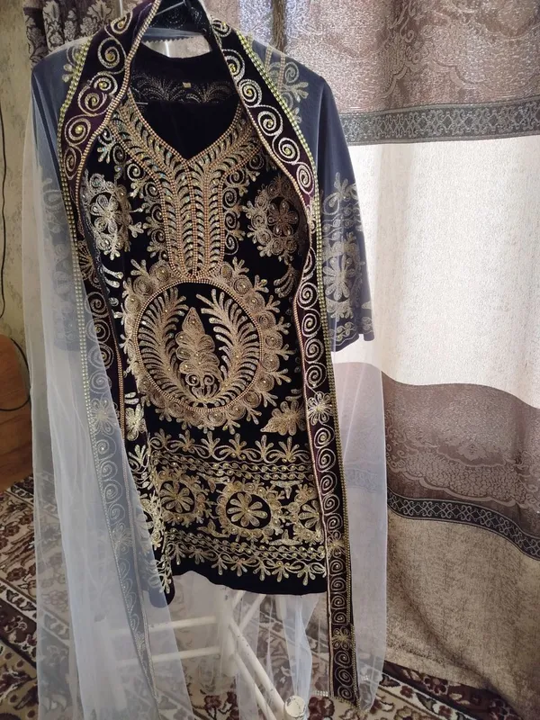 ayollar kiyimlari