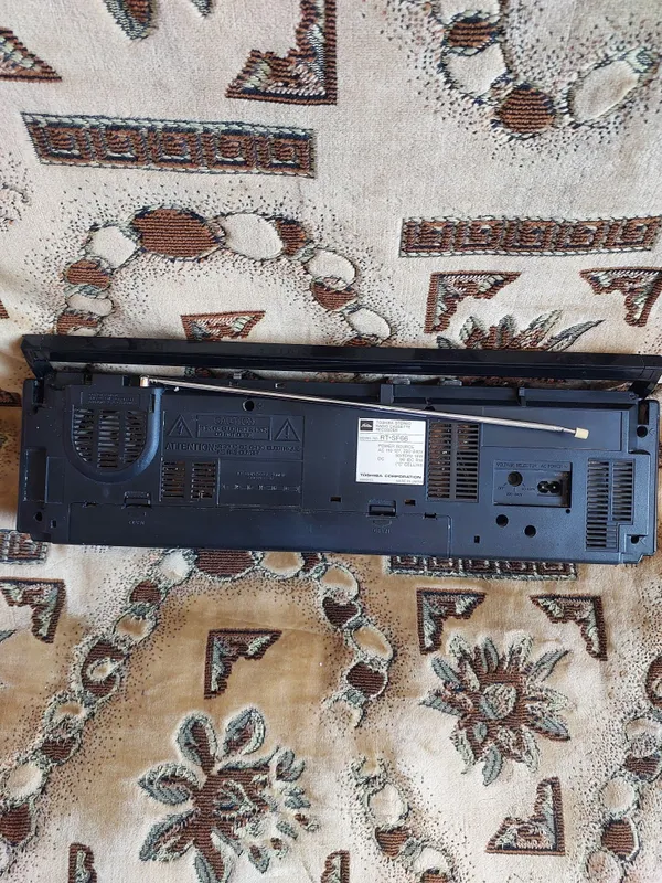Магнитофон TOSHIBA модель RT - SF 66 4 Магнитофон TOSHIBA модель RT - SF 66 4