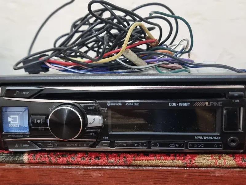 Alpine cde 195-bt 1 Alpine cde 195-bt 1