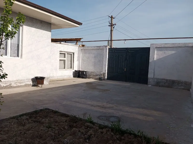 Hovli sotiladi 3 Hovli sotiladi 3