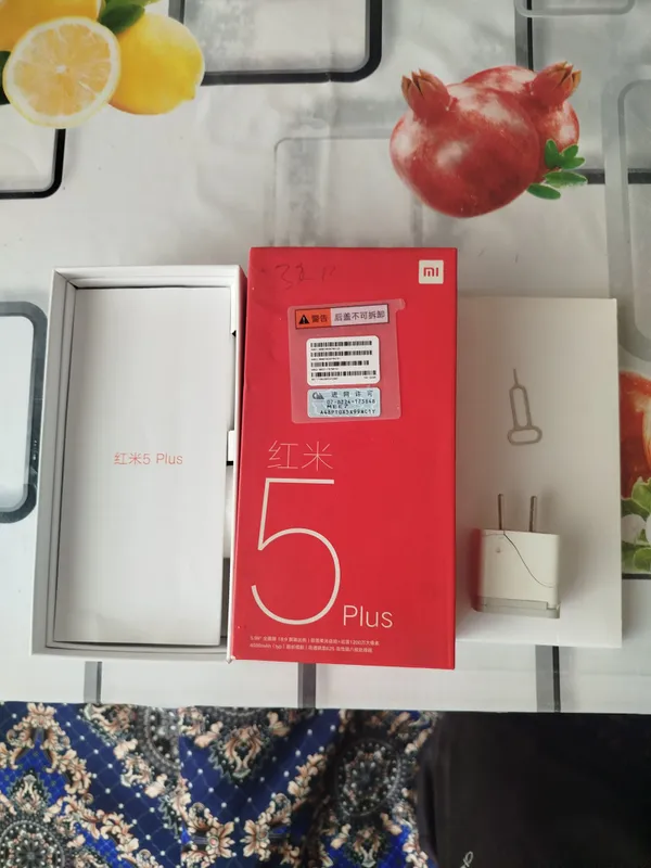 Каробка документы телефон Редми(Xiaomi)5+ плюс — фото 1