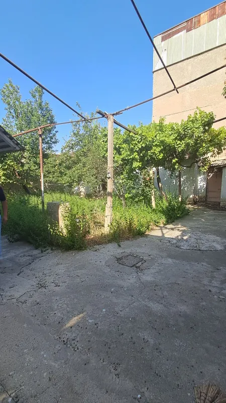 Продаётся двор 4 сотки, Лахути, 6 баня 4