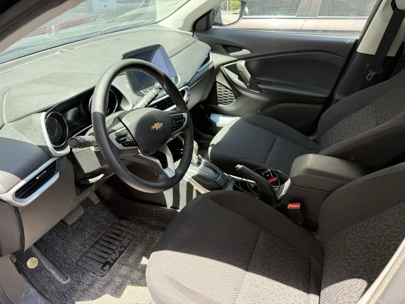 Tracker 2 Ls 2025 qora 4