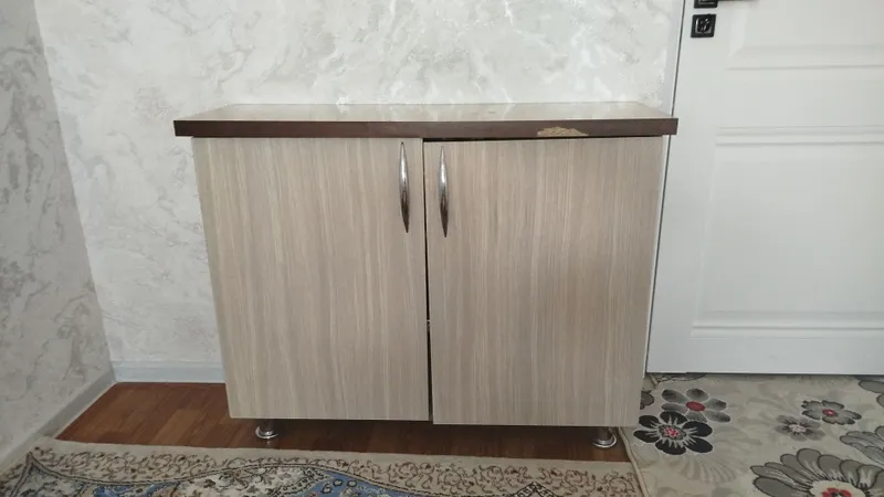 Продается Б/У тумбочка