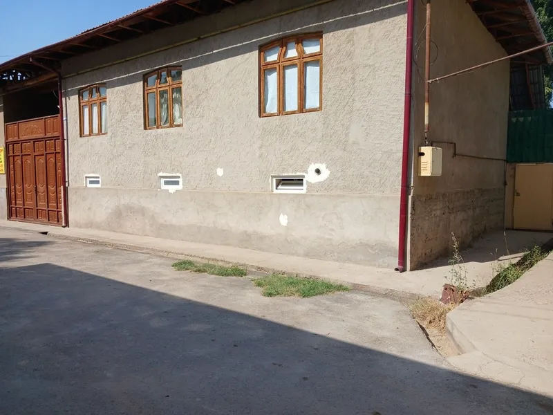 СРОЧНО ПРОДАЁТСЯ частный дом в экологически чистом районе . 2