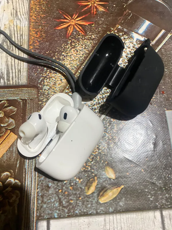 AirPods Pro 4 AirPods Pro 4