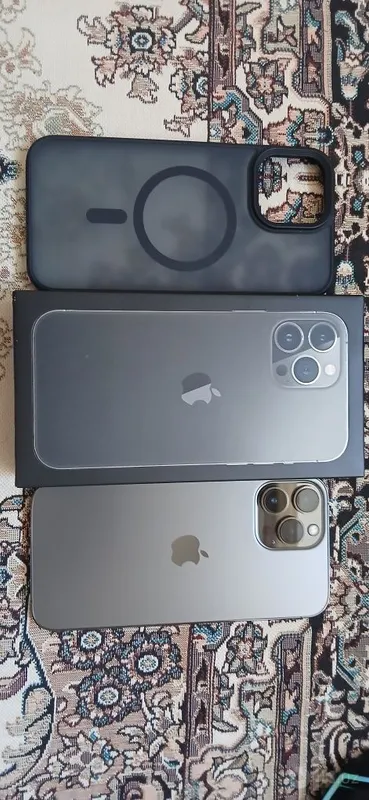 iPhone 13 pro max 128/100% 1 iPhone 13 pro max 128/100% 1