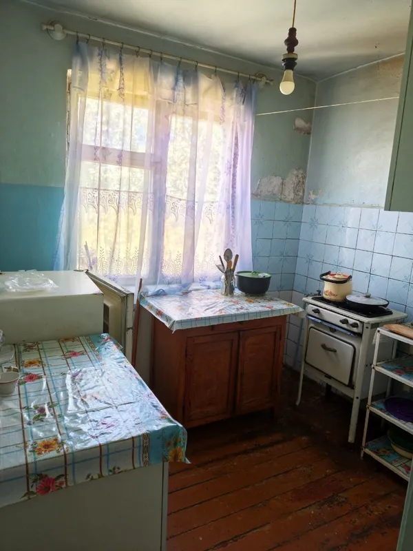Срочно продаю 2х комнатную Чиланзар 22 6