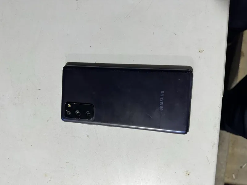 Samsung S20 FE 256GB — фото 5