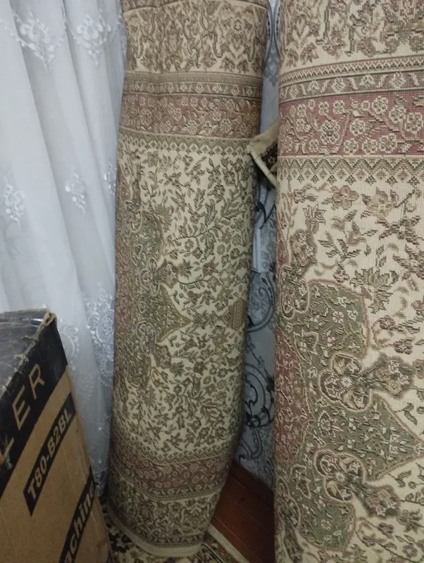 Ковёр продаётся, цена договорная 2