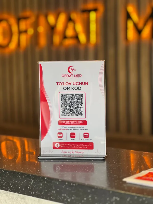 Akril QR Kod Stend – Usti Reklama va To'lov Stendi