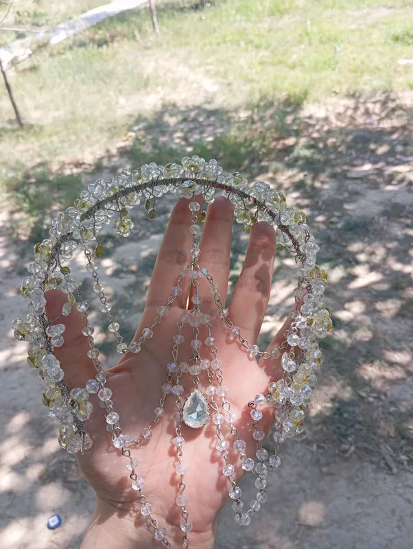 Diadema kelinlar uchun