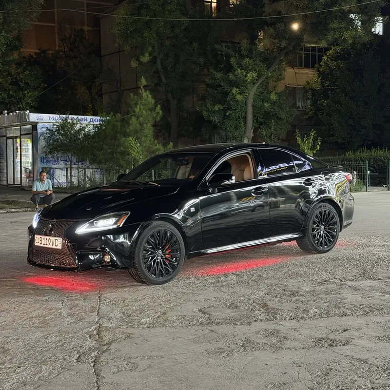 Nasiya savdo lexus is300 3L V6 3 Nasiya savdo lexus is300 3L V6 3