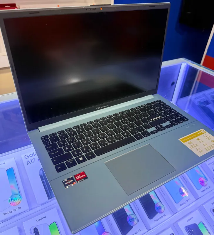 Ноутбук Asus Vivobook 15.6" IPS, RYZEN 5-7520U, DDR5 16 GB, SSD 512 GB — фото 4