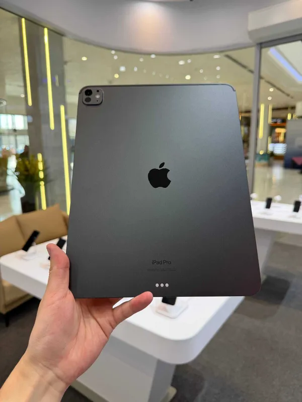 iPad Pro M4 Black 11-inch 100% + Keyboard original