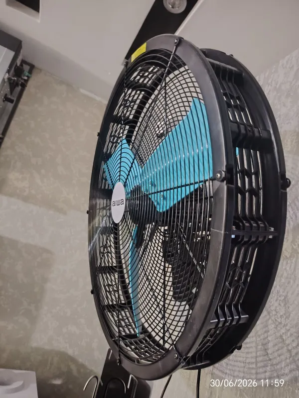 osiladigan ventilyator + pulti 8