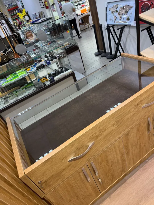 Продается мебель и оборудование из бутика женской одежды 5