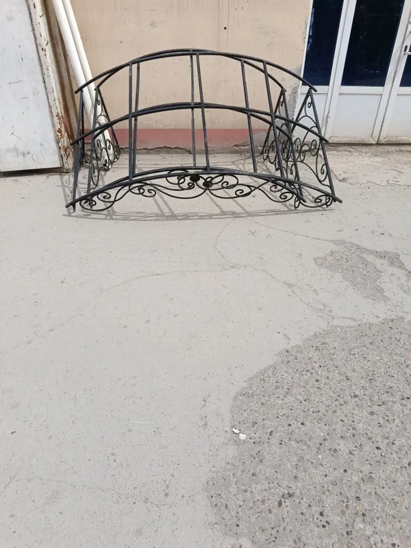 Mini naves sotiladi srochna