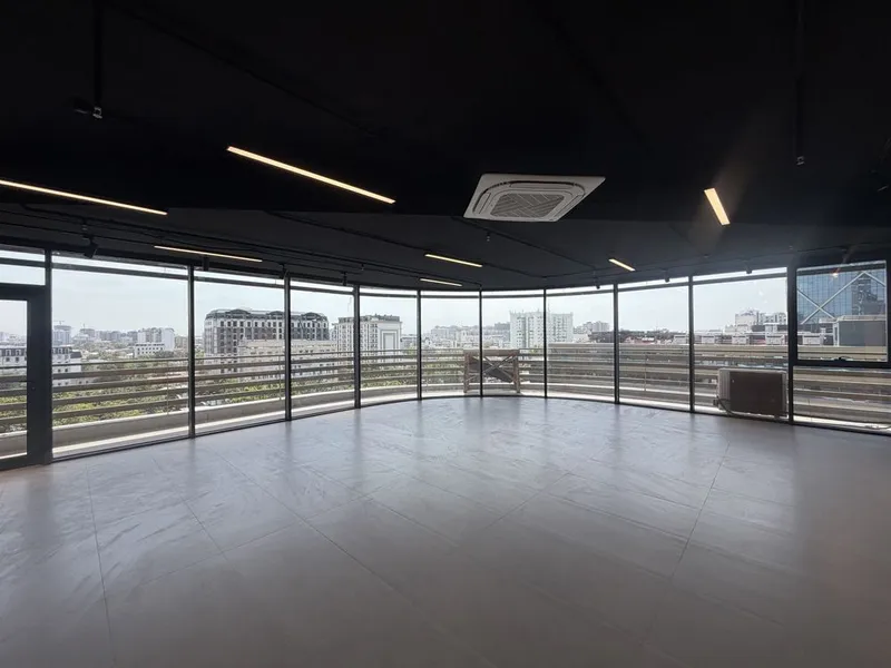Премиум офис 200–400 м² с евроремонтом и террасой в БЦ Zarafshon City — фото 2