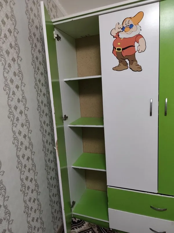 Продается детский шкаф 2