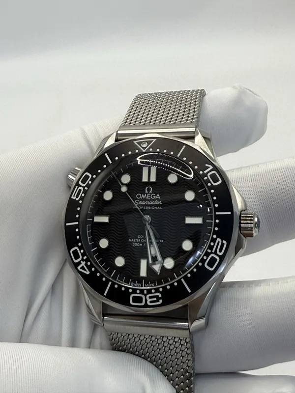 Часы Omega Seamaster 007 Titanium — фото 3