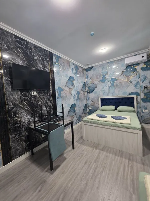 Bez zaks Yunsubod JonTowr Hotel24/7